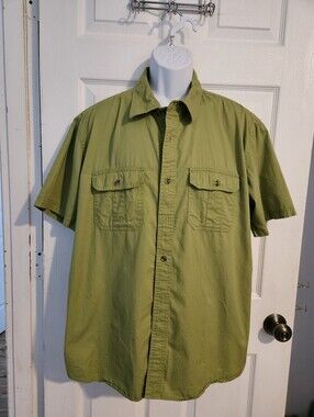 MAGELLAN Outdoors Men's button down shirt in Green size XL